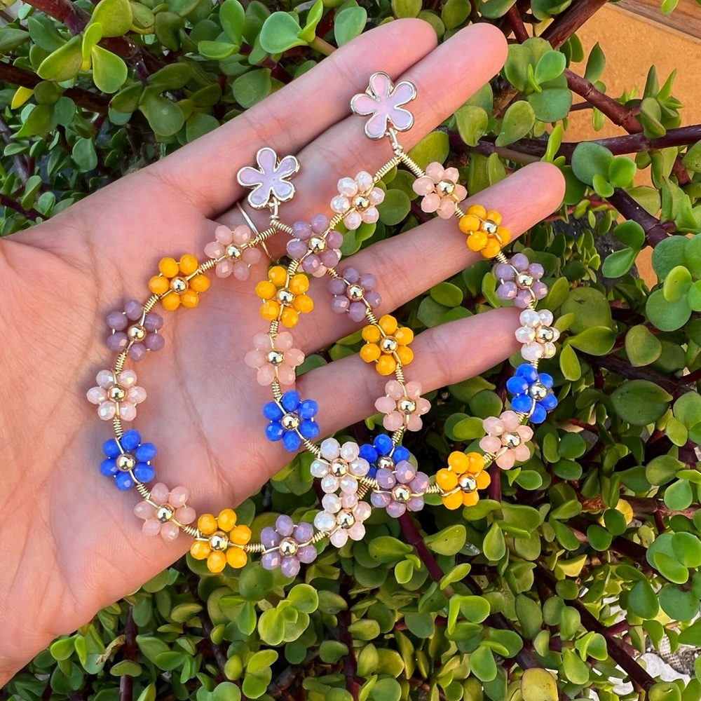 Multi color hoops - Picture 2 of 2